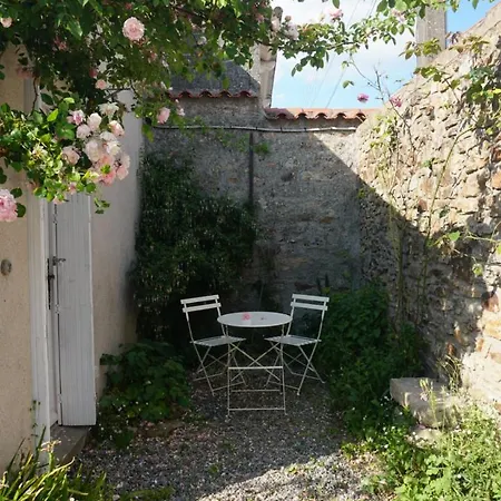 Holiday home Le Petit Logis
